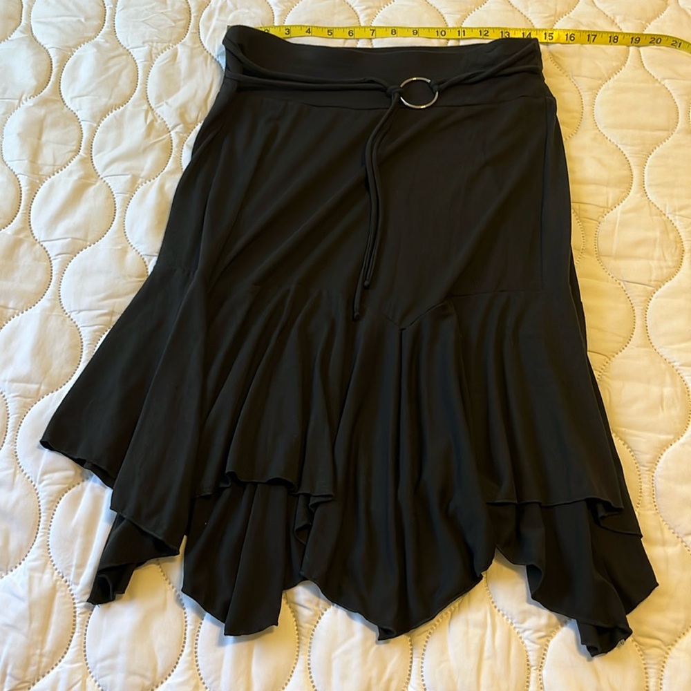 Joe B Flowy asymmetrical skirt